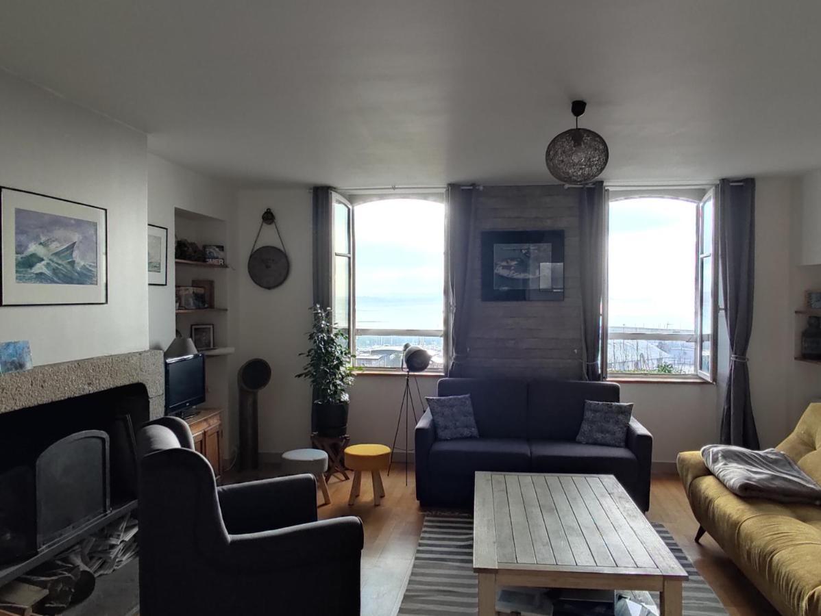 La Maison de l'Amiral vue sur mer à Granville Extérieur photo