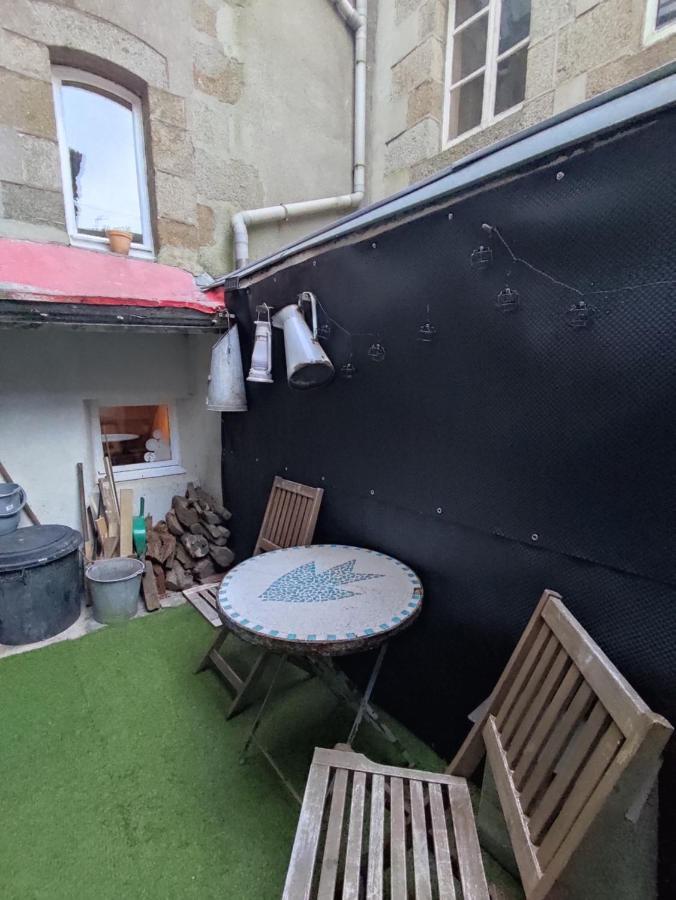 La Maison de l'Amiral vue sur mer à Granville Extérieur photo